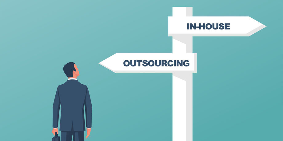 In-house development vs outsourcing: the hybrid approach can allow them to be combined